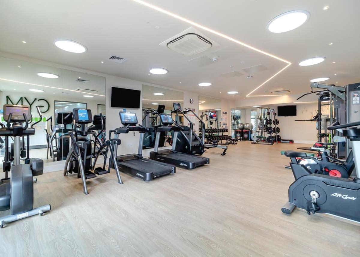 Norfolk Woods Resort And Spa Narborough  Bagian luar foto