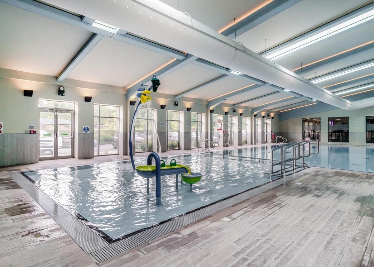 Norfolk Woods Resort And Spa Narborough  Bagian luar foto
