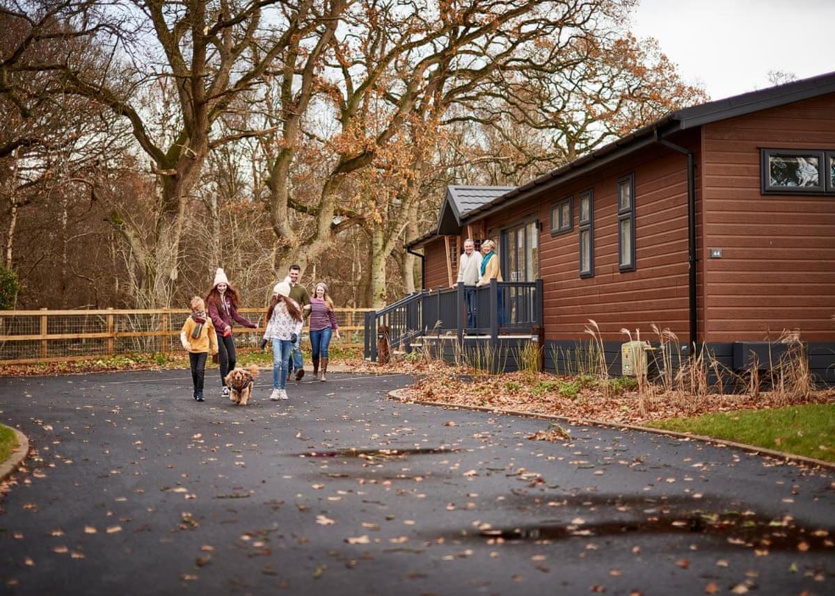 Norfolk Woods Resort And Spa Narborough  Bagian luar foto