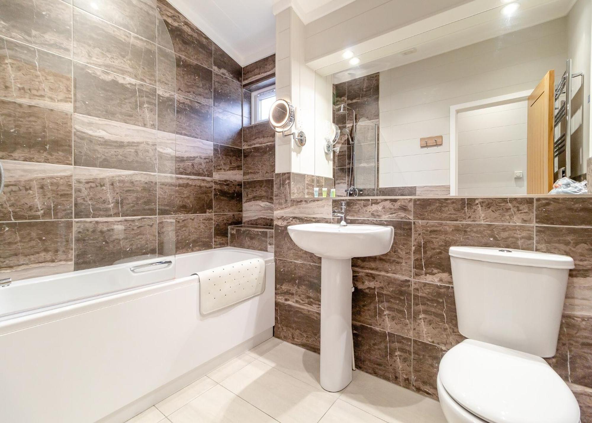 Norfolk Woods Resort And Spa Narborough  Bagian luar foto
